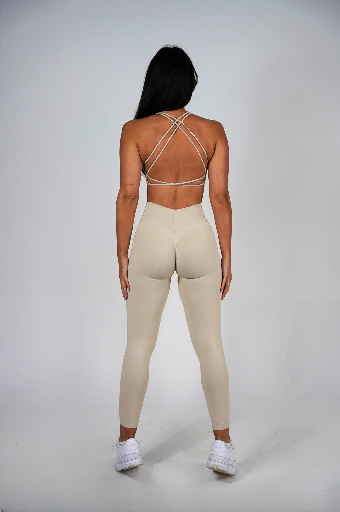 Athletic wear leggings top